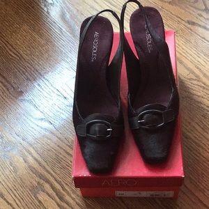 AEROSOLES SLINGBACK PUMPS